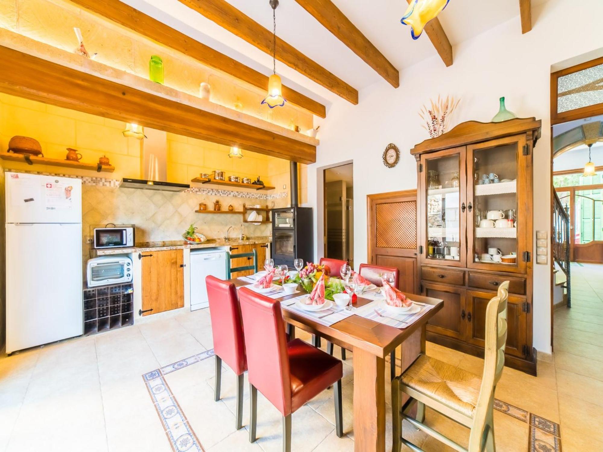 Ferienhaus Home, Short Drive From